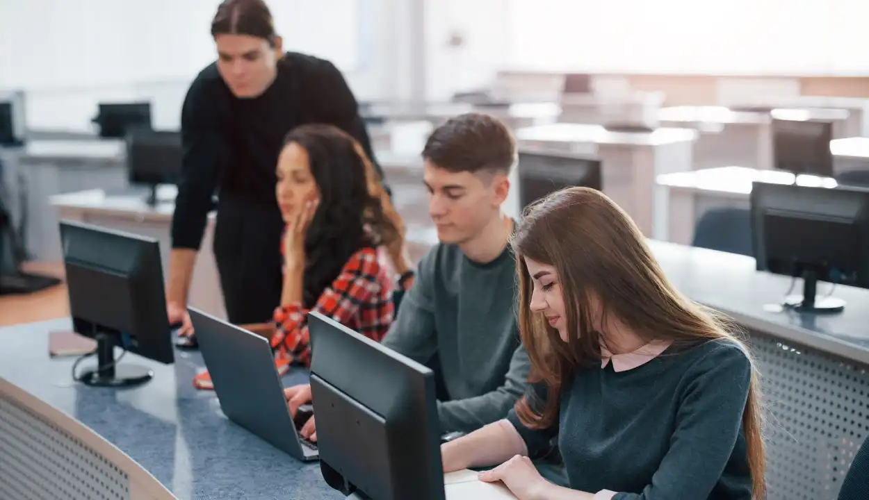 Informaticainedicdelahoz